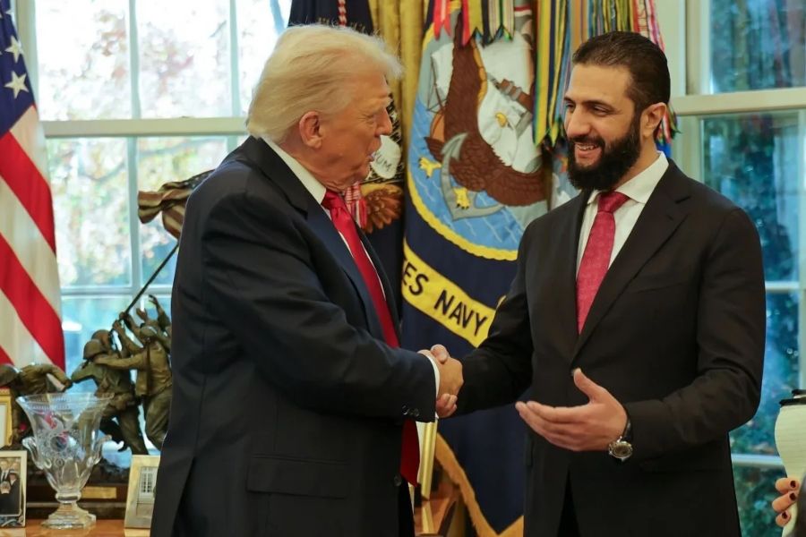 Τον ψέκασε με άρωμα και μετά τον ρώτησε πόσες γυναίκες έχει