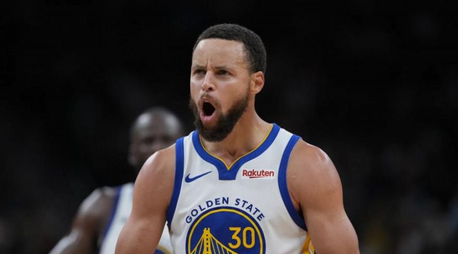 Ο Κάρι «υπέγραψε» στο Σαν Αντόνιο 