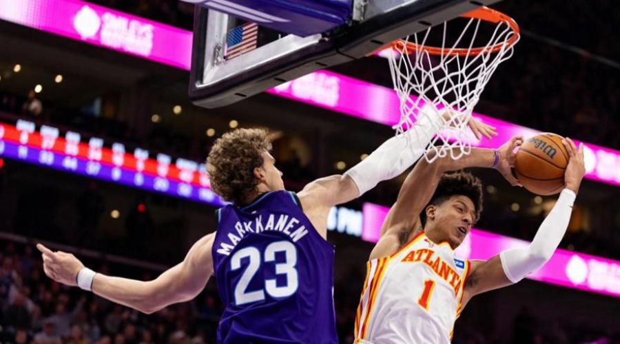 Νέο triple-double και ιστορική βραδιά για Τζόνσον