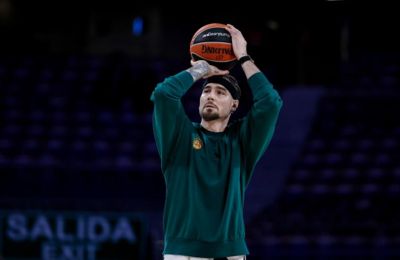 Κέρασε burger όλον τον... Παναθηναϊκό ο Χουάντσο