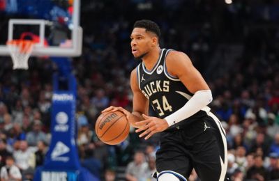 Γιάννης… μαέστρος! Οδήγησε τους Μπακς στη νίκη επί των Χόρνετς