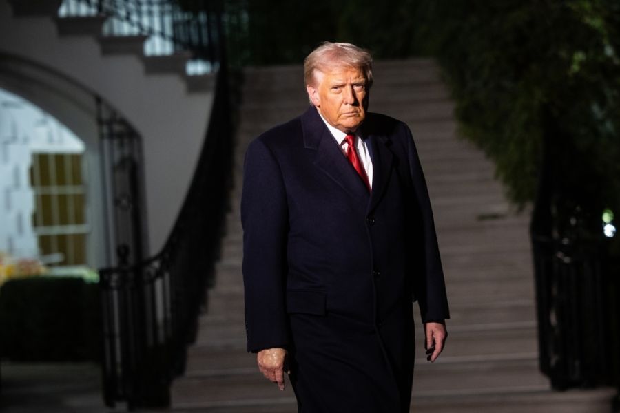 Ο Τραμπ ζητά έρευνα για τις σχέσεις του Έπσταϊν με τον Κλίντον