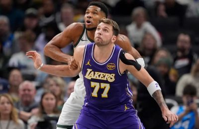 Πάλευε μόνος του ο Αντετοκούνμπο