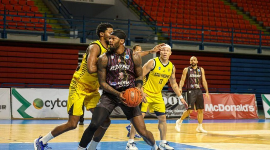 Εκτός έδρας νίκη για τον Κεραυνό