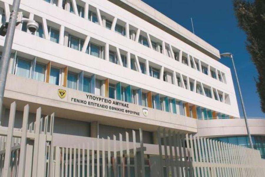 Ελεγκτική Υπηρεσία για ΥΠΑΜ: Παράτυπη χρήση στρατιωτικών οχημάτων