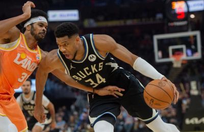 Γιάννης Αντετοκούνμπο: Ο τραυματισμός του θέτει σε κίνδυνο τα… βραβεία