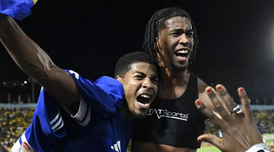 Πανηγυρισμοί στους δρόμους για την πρόκριση του Κουρασάο (vid)