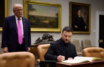 Ο Βολοντίμιρ Ζελένσκι φέρεται να έχει ενημερωθεί από τις ΗΠΑ για τις προτάσεις του σχεδίου