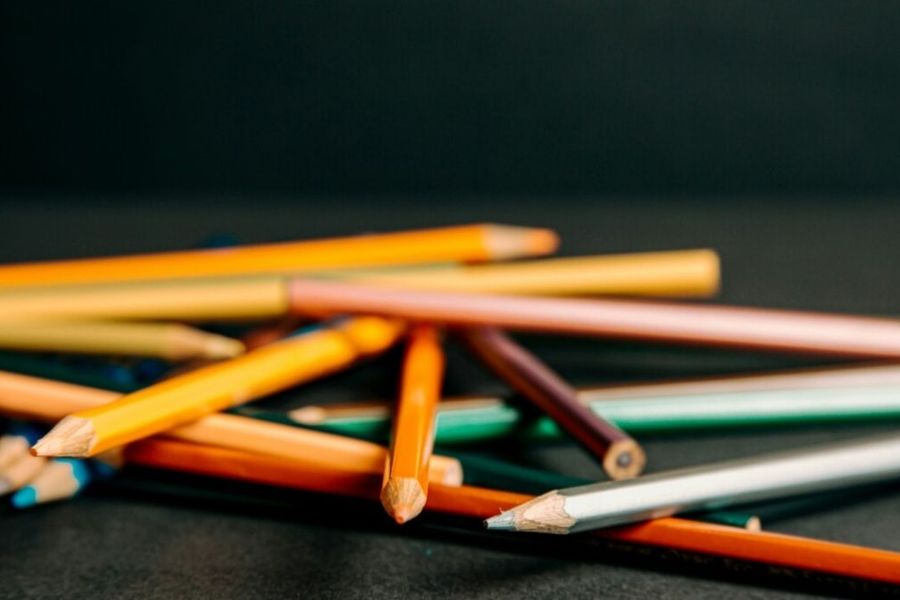 Η αόρατη πίεση πίσω από τα θρανία