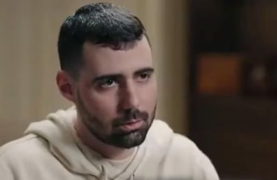 «Ο τρομοκράτης άρχισε να με αγγίζει σε όλο το σώμα. Πάγωσα. Του είπα: 