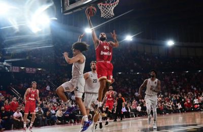 Επιστροφή στο ΣΕΦ με απαιτητικό τεστ για τους «ερυθρόλευκους»