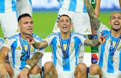 «Θα παίζουμε 4-3-3 μέχρι θανάτου»