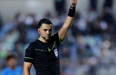 VAR: Το πέναλτι που ζήτησε η Πάφος... έγινε φάουλ υπέρ του Άρη 