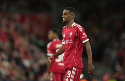 «Τάραξε» τα δίχτυα στο οικογενειακό διπλό ο Ίσακ