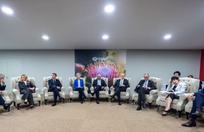 Χαρακτηρίζουν το αμερικανικό σχέδιο βάση για «δίκαιη και διαρκή ειρήνη», αλλά απορρίπτουν αλλαγές συνόρων διά της βίας