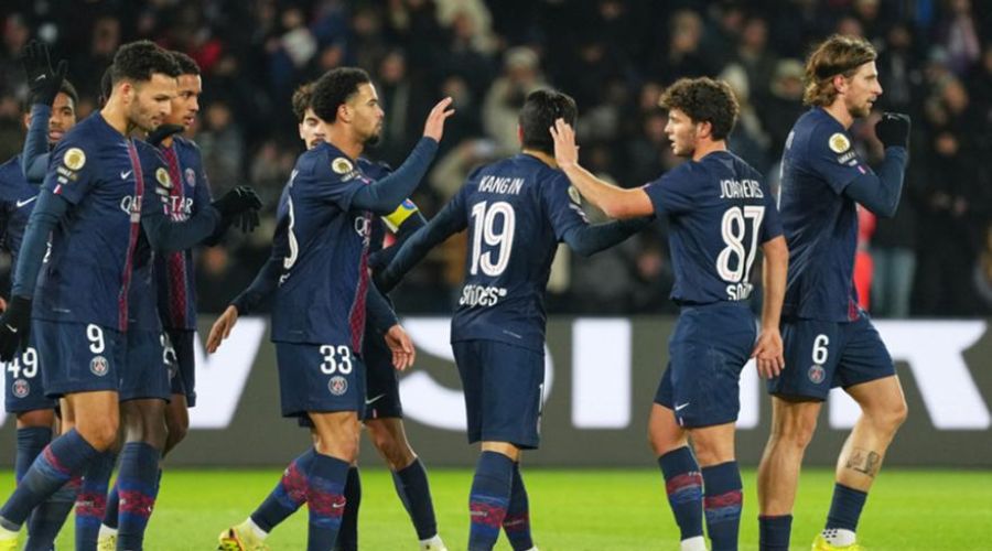 Νίκησε χωρίς να ιδρώσει τη Χάβρη και πάτησε ξανά κορυφή η Παρί