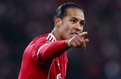 Φαν Ντάικ: «Η κατάσταση είναι ένα χάος»