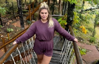 Η Δανάη Μπάρκα έκανε την έκπληξη τα ξημερώματα