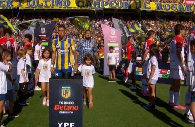 Ντι Μαρία για το τρόπαιο… στα γραφεία της Ομοσπονδίας