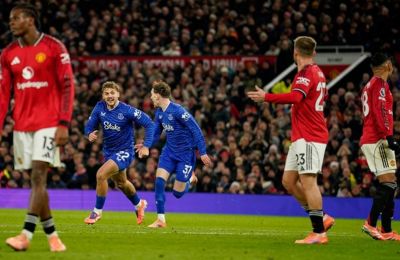 Xαστούκι στη Γιουνάιτεντ από την απίθανη Έβερτον