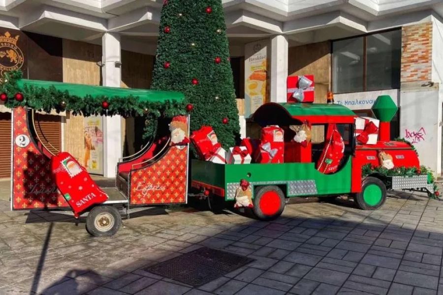 Λάρνακα: Βανδάλισαν και έκλεψαν μέρος του χριστουγεννιάτικου διάκοσμου