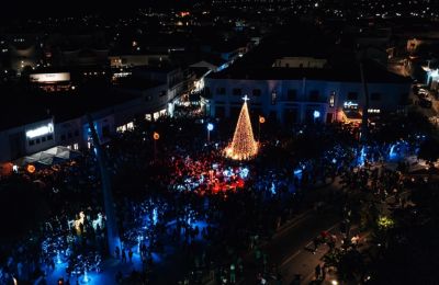 Η Πάφος φωτίζεται και γιορτάζει