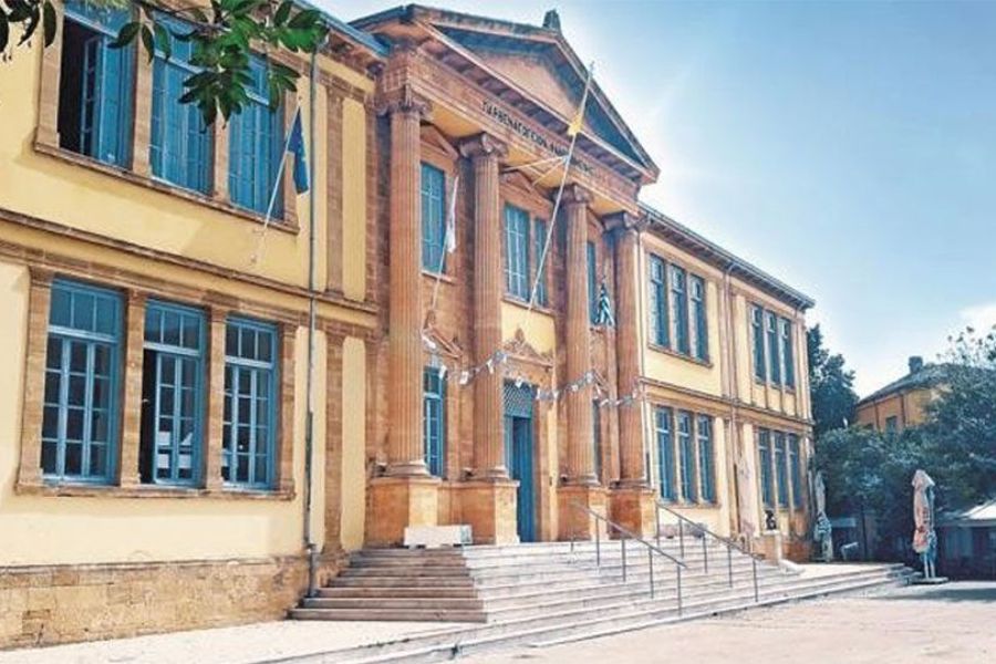 Καυγάς και χαρτοπόλεμος για κτίρια Αρχιεπισκοπής στην παλιά Λευκωσία