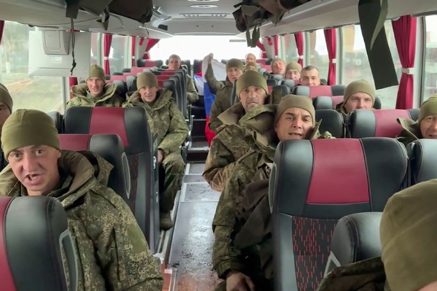 Πώς εξαπατά η Μόσχα άνδρες για να πάνε στον πόλεμο