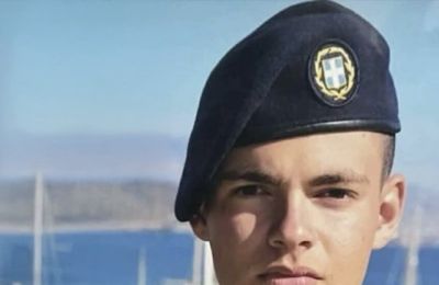 Ο νεαρός στρατιώτης έχασε τη ζωή του κατά τη διάρκεια άσκησης στο πεδίο βολής σε στρατιωτική μονάδα, όταν εξερράγη χειροβομβίδα.