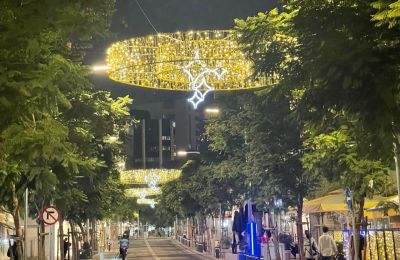 «Ο στολισμός είναι ο ίδιος με πέρσι και κάθε χρόνο. Πρέπει άμεσα να γίνει κάτι, να γεμίσει το κέντρο με μουσική, χορό, φεστιβαλ».