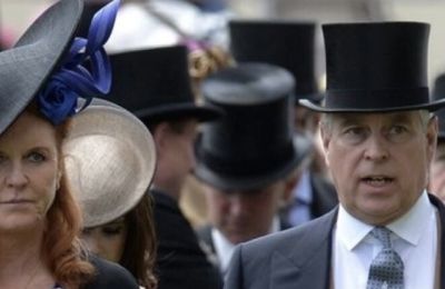 Έλεγε ότι ήθελε να σκοτώσει το ζευγάρι φοβούμενος ότι θα μπορούσαν να αποκαλύψουν τα μυστικά του, υποστήριξε για τον Τζέφρι Επστάιν ο Άντριου Λάουνι