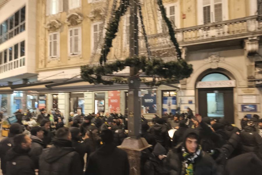 Πανικός από τους ΑΕΚτζήδες (vids)