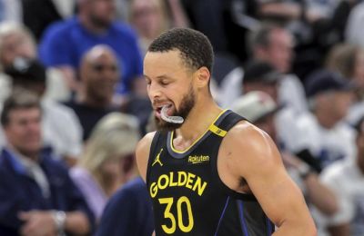 Θλάση στον τετρακέφαλο για τον Κάρι 