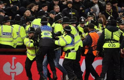 Τραυματίστηκε στο κεφάλι ο Μάλεν από αντικείμενο (vid)