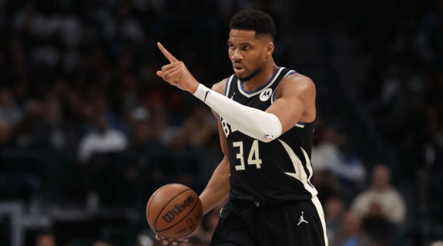 Τι ισχύει με τον τραυματισμό του Αντετοκούνμπο 