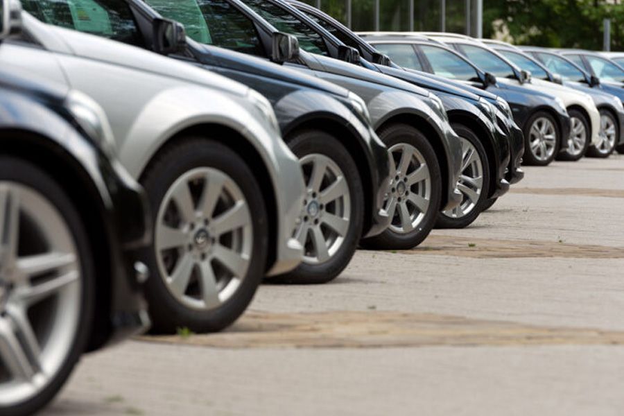 Κύπρος: Στο σφυρί αυτοκίνητα για όλα τα «γούστα» (ΠΙΝΑΚΕΣ)