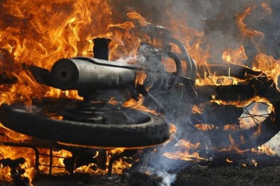 Φωτιά σε μοτοσικλέτα στη Λεμεσό