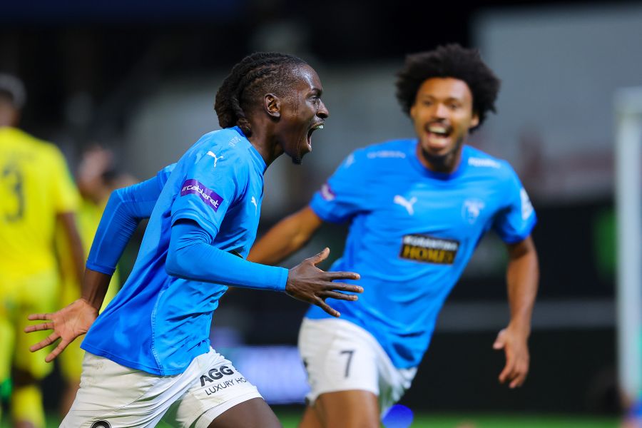 Έπαιξε με τη φωτιά, αλλά… είχε Κίνα! (vid)