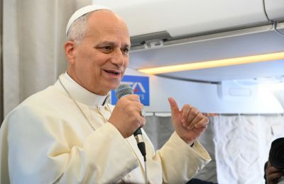 Ο Λέων επαίνεσε την Τουρκία ως παράδειγμα θρησκευτικής συνύπαρξης