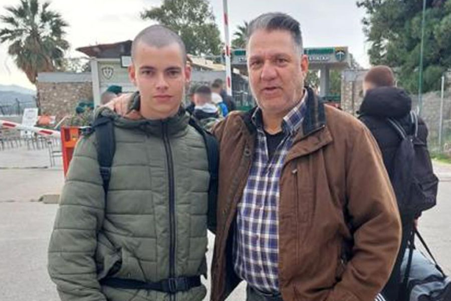 Συγκινεί ο πατέρας του Ραφαήλ για τον Επιλοχία «Να γίνει γρήγορα καλά»