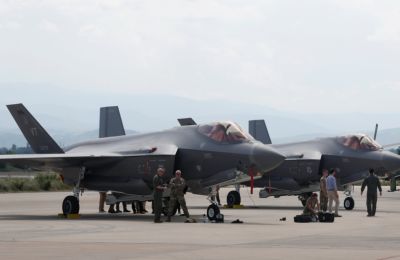  Οι 39 από τις 100 μεγαλύτερες προμηθεύτριες όπλων στον πλανήτη είναι αμερικανικές