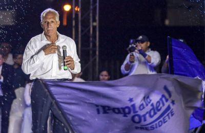 Ο Νάσρι Ασφούρα, υποψήφιος κόμματος της δεξιάς για την προεδρία της Ονδούρας, υπέρ του οποίου τάχθηκε ο αμερικανός πρόεδρος Ντόναλντ Τραμπ μερικά 24ωρα πριν από την ψηφοφορία