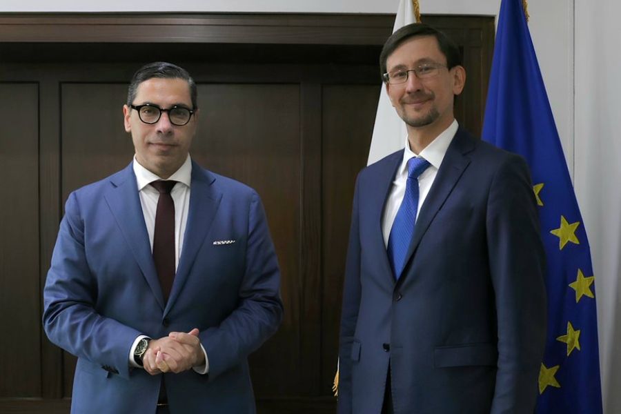 Οργή Τούρκων για πρέσβη στη Λευκωσία – Χαρακτηρίζουν θεατή τον Φιντάν