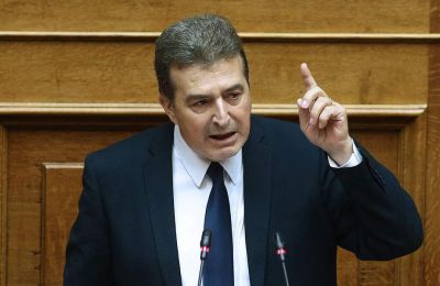 Στην Κύπρο ο Χρυσοχοΐδης - Βλέπει Χαρτσιώτη και ηγεσία Αστυνομίας 