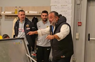 ΑΕΚ: Τα... έσκασε στους παίκτες ο Ηλιόπουλος! (vid)