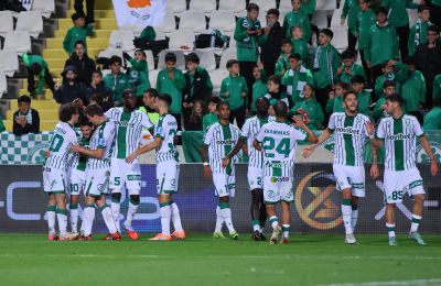 Ομόνοια: Οι «λίγοι» που έδειξαν... πολλά ξανά