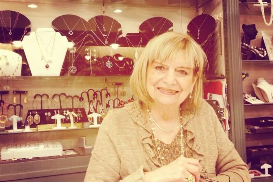 Η 101χρονη που δουλεύει εξαήμερο και δεν βγήκε ποτέ στη σύνταξη