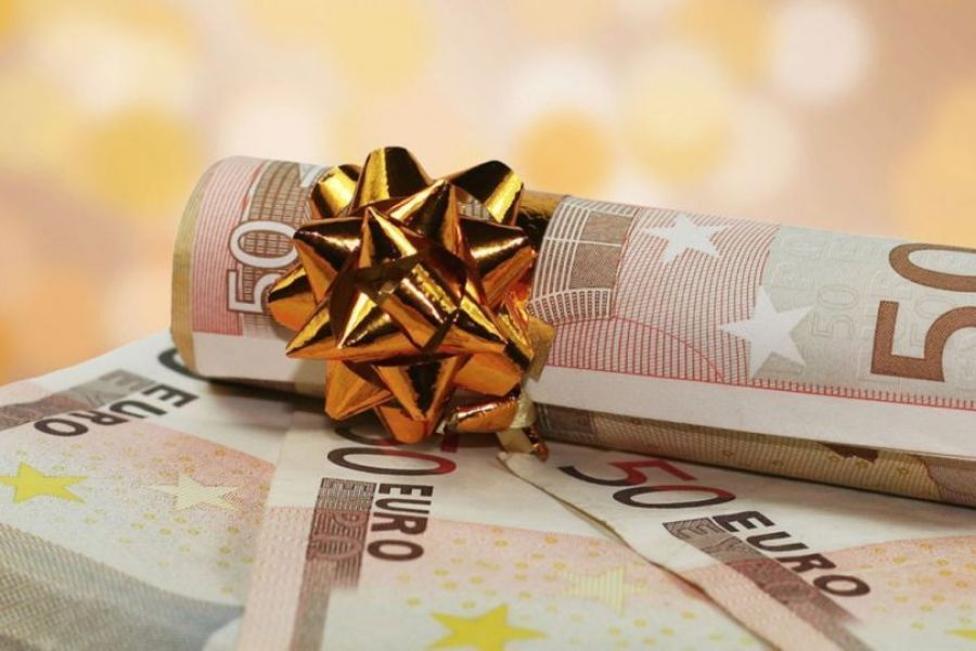Έκτακτο Χριστουγεννιάτικο επίδομα