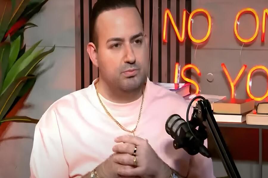 Ο Μαυρίκιος Μαυρικίου για πρώτη φορά απαντά για τη σεξουαλικότητά του