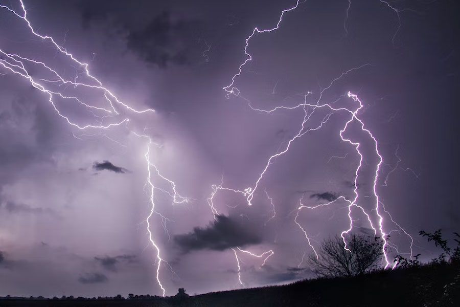 Κακοκαιρία Byron: Κίτρινη προειδοποίηση για ισχυρές καταιγίδες